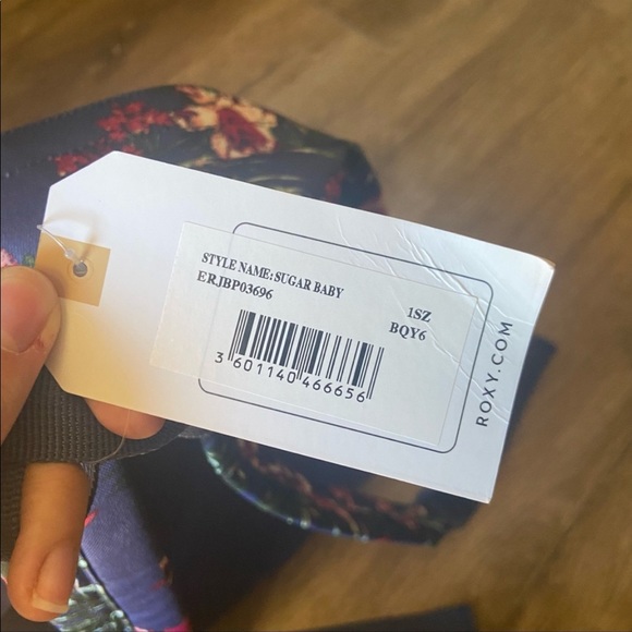 NWT adorable Roxy backpack “sugar baby”, blue w tropic print - Picture 3 of 5